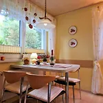 Ahlbeck - Ferienobjekt Apfel-blume-veilchen