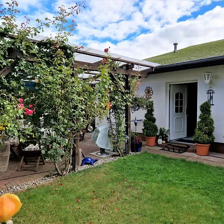 Ahlbeck - Ferienobjekt Apfel-blume-veilchen