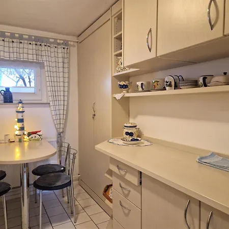 Apartment Ahlbeck, Ferienobjekt Apfel-blume-veilchen *