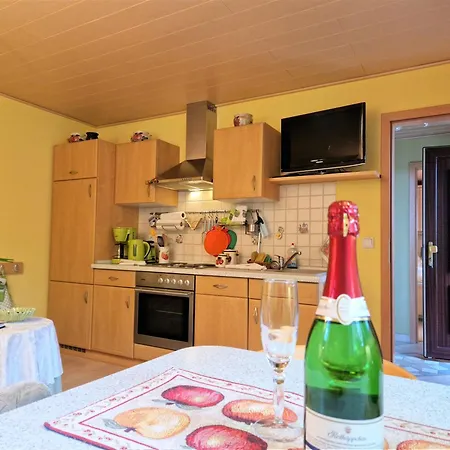 Apartment Ahlbeck, Ferienobjekt Apfel-blume-veilchen *