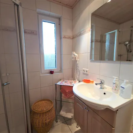 Apartment Ahlbeck, Ferienobjekt Apfel-blume-veilchen *